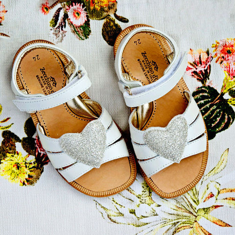 Zecchino Girls White Sandal with Silver Heart